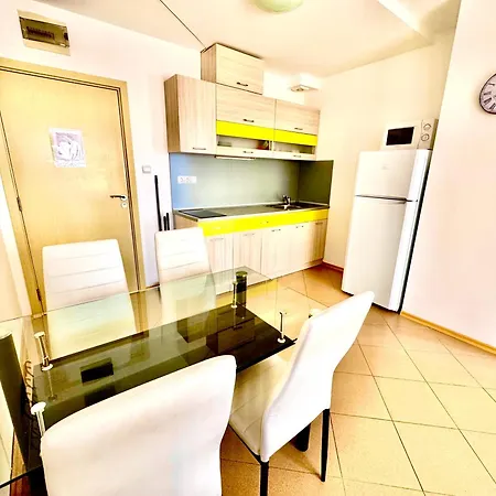 Grand Kamelia Sunny Appartement