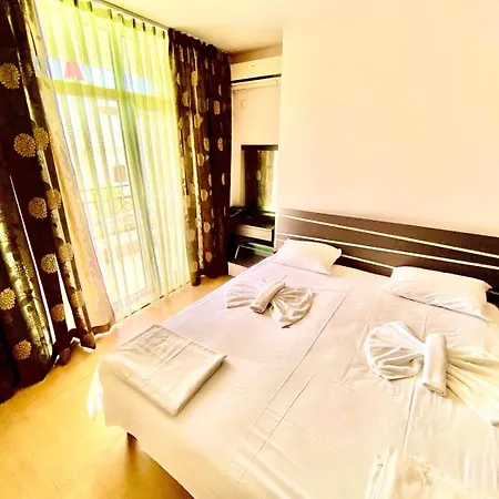 Grand Kamelia Sunny Slăntjev Brjag