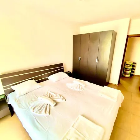 Apartman Grand Kamelia Sunny *